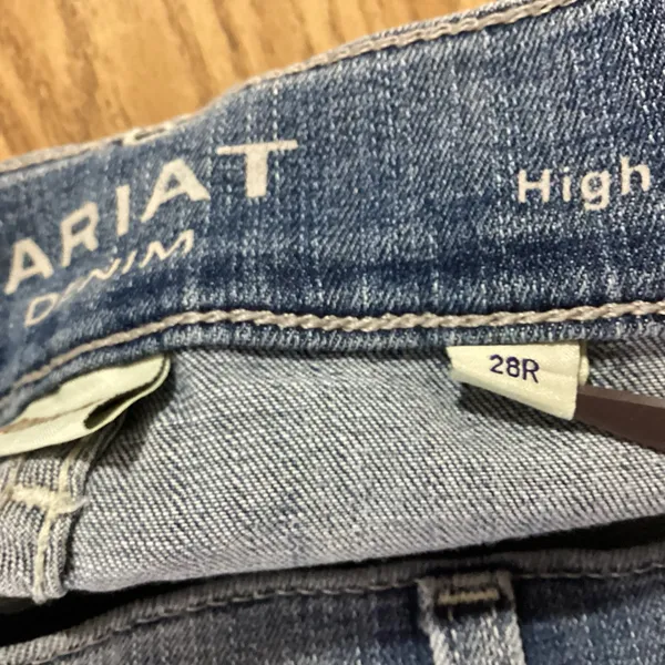 Ariat Boyfriend High Rise Jordana Straight Bombshell Jeans Size 28R - Image 11