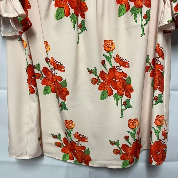 Women's Bohemian Floral Short Sleeve Top Size XL - Image 4