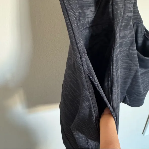 Outdoor Voices Move Free Crop Top Yoga Sports Bra Pilates Women's Size M Black - Image 7