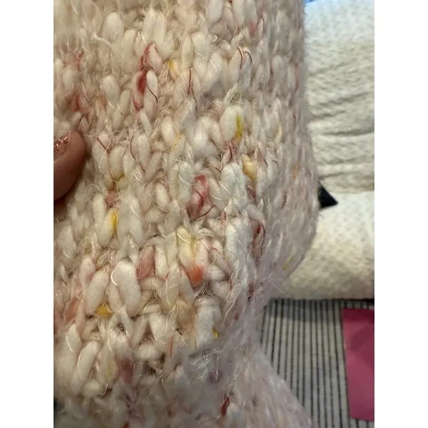 Pink & white Warm Winter Scarf - Image 3
