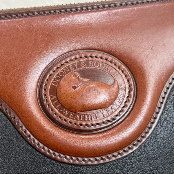 Vintage DOONEY & BOURKE All Weather Leather Collection Black/Brown Crossbody Bag - Image 15