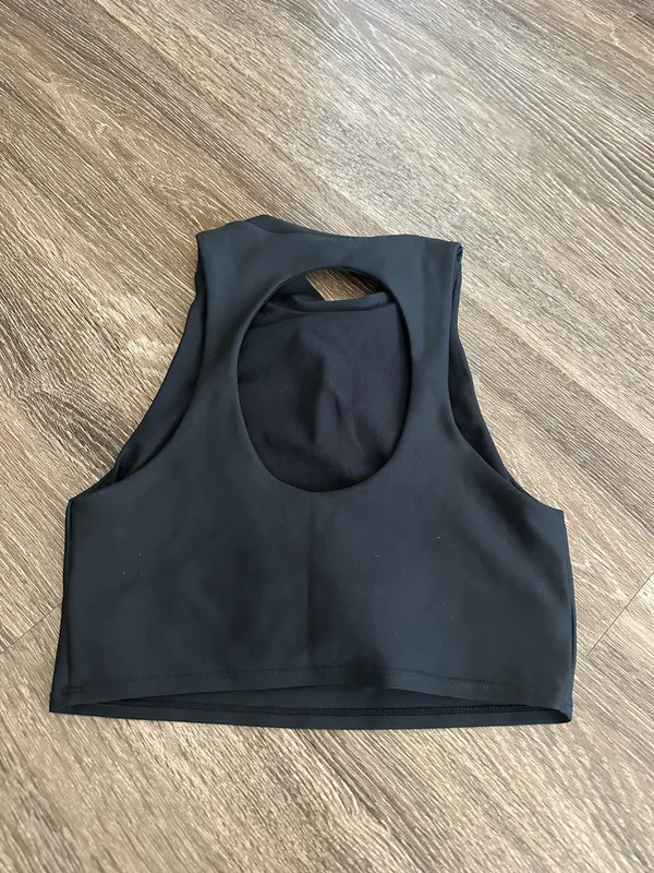 Alo Yoga Black Bra - Image 2