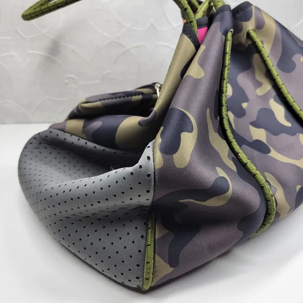 Haute Shore Camo Neoprene Tote Bag Pink Orange Stripe w/ Cosmetic Bag Gym Beach - Image 10