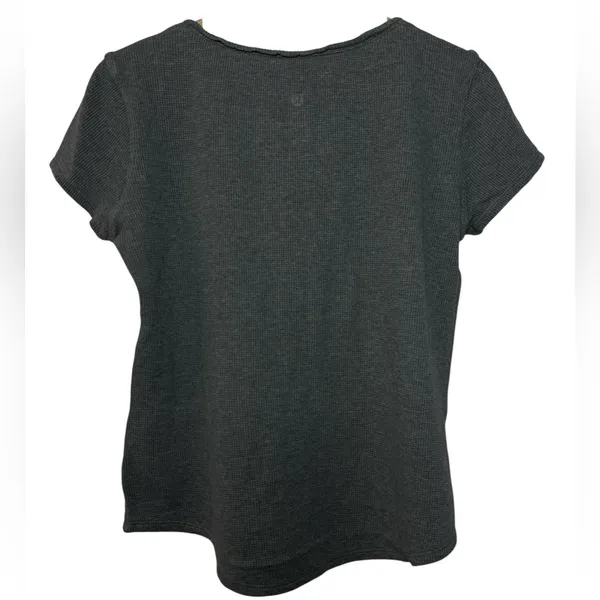 Lululemon Waffle Knit Grey T-shirt - Image 2