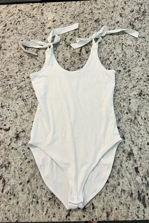 Old Navy Bodysuit - Image 3