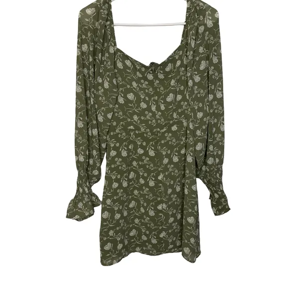✨🌿 Le Lis Floral Puff Sleeve‎ Mini Dress Size Medium 🌿✨ - Image 4