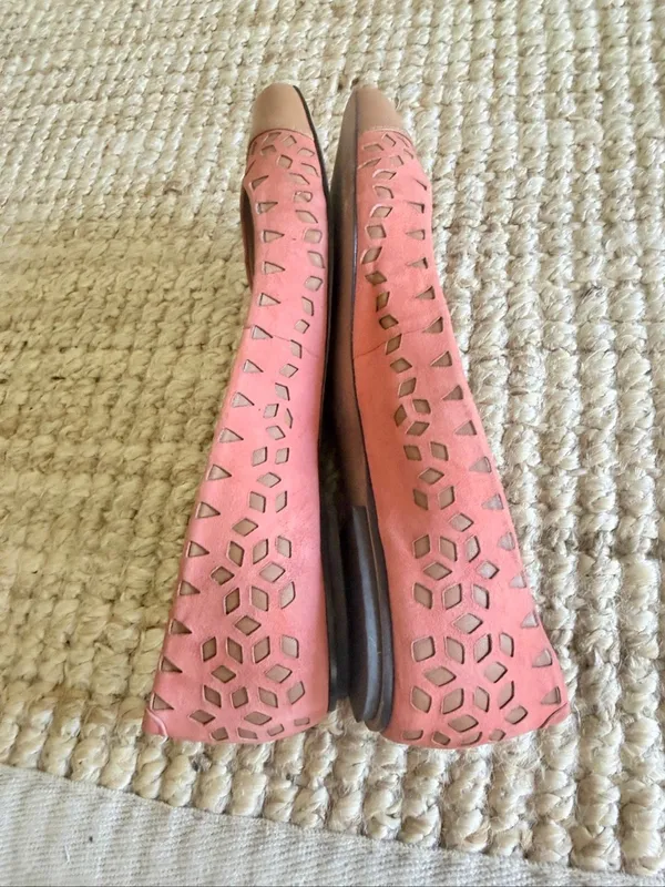 Rebecca Minkoff Irene Coral Suede Laser Cut-Out Ballet Flats Size 7.5 - Image 4