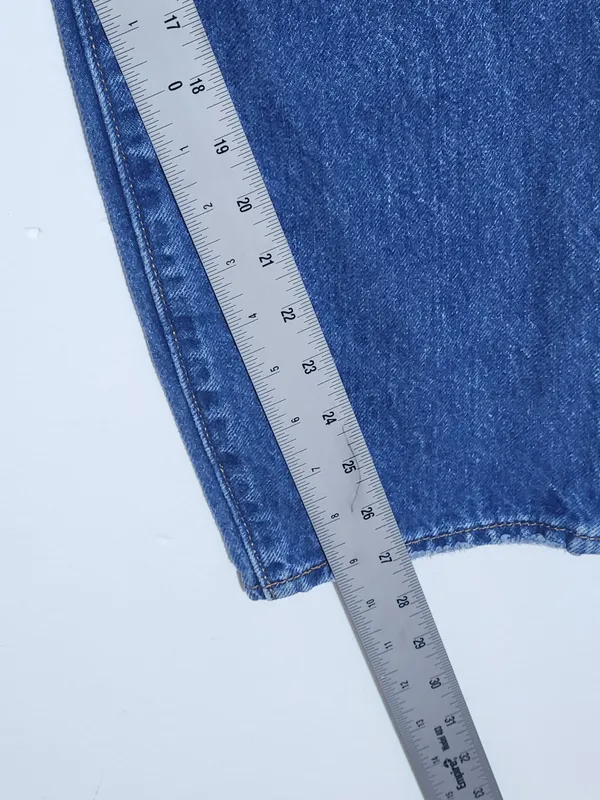 Levi's Women's Wedgie Ankle Jeans Size 28 - Image 8