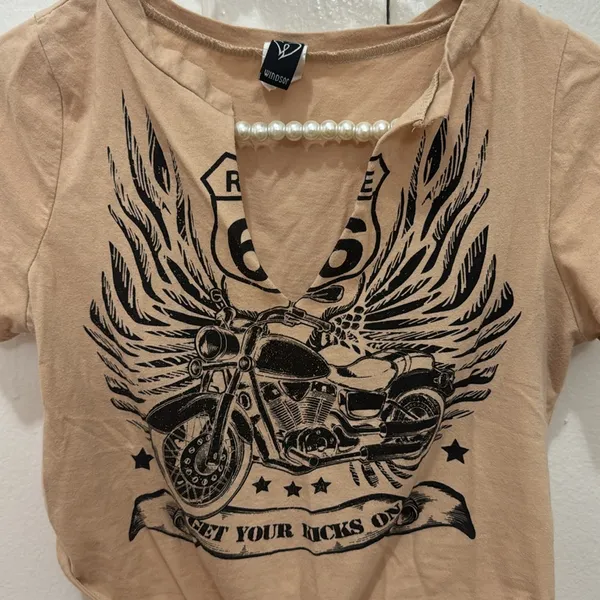 Windsor Size Medium Motorcycle Crop Top Route 66 Rocker V-neck Shirt Tan & Black - Image 4