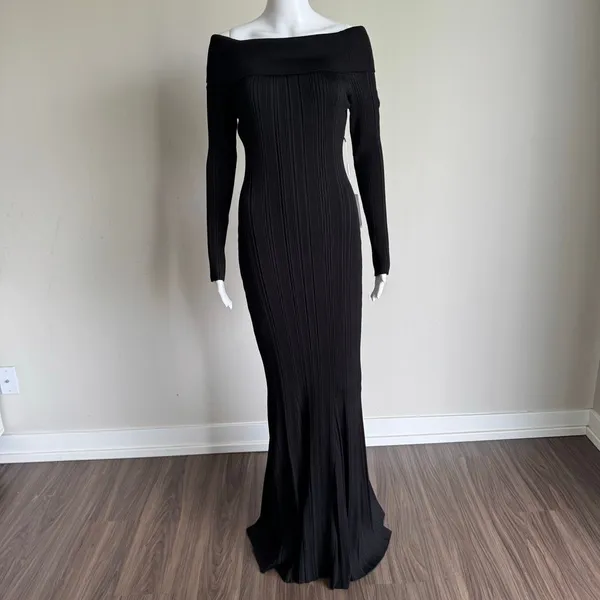 Self-Portrait Off The-Shoulder Ribbed-Knit Maxi Dress Size XL Black - Image 3