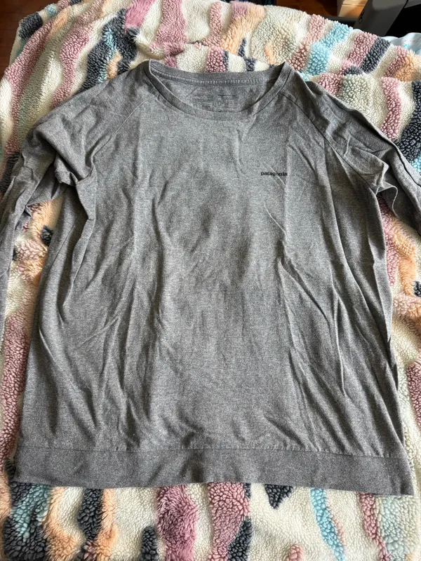 Patagonia Women’s top - Image 3