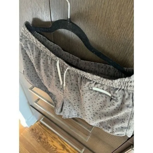 Vuori Clementine Women's Performance Shorts XL‎ - Image 2
