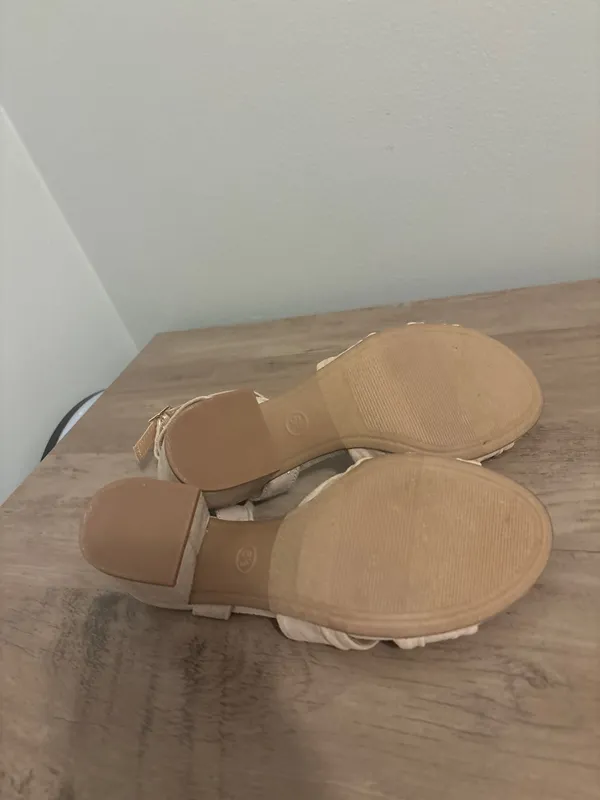 A New Day heels  - Image 5