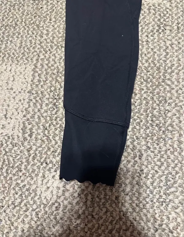 Women’s size 10 lululemon leggings - Image 3