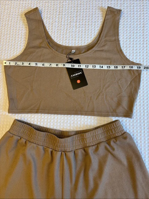 NEW Set! XL Ribbed Scoop Neck Crop Top & Elastic Waist Shorts Set Tan - Image 8
