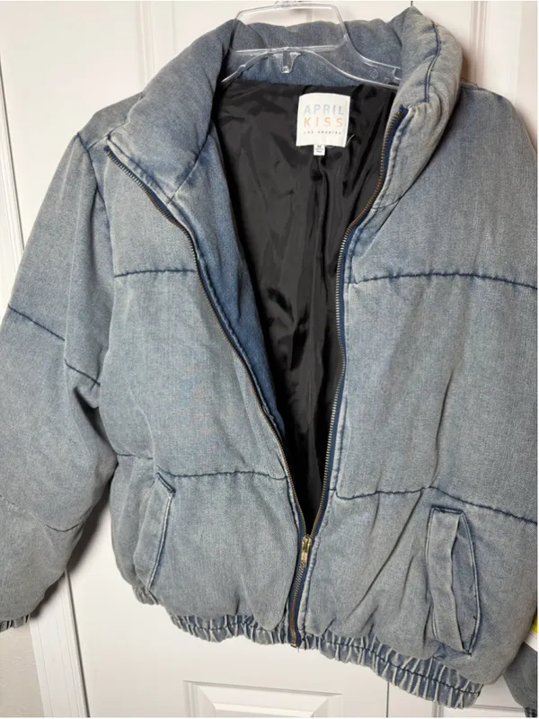 April Kiss Denim Puffer Jacket Size M Blue NWT - Image 7