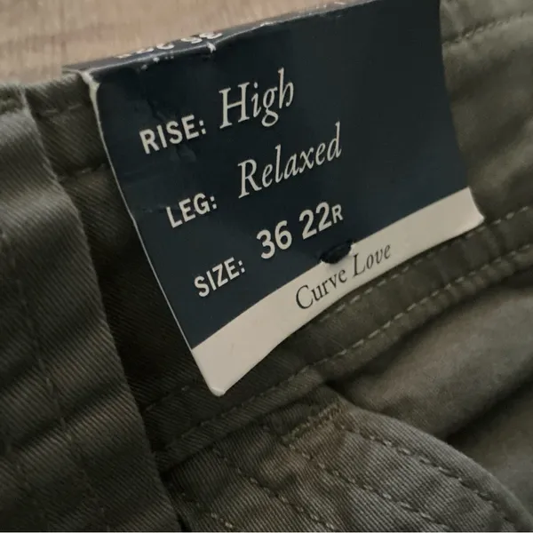 Abercrombie & fitch curve love relaxed fit cargo pants high rise sz 36/22 - Image 12