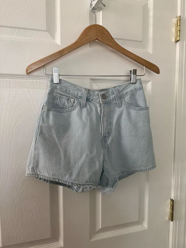 Levi’s 80s Mom Shorts - Image 5