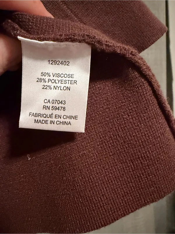 Joie Women's V-Neck Sweater in Mauve Brown - Image 4