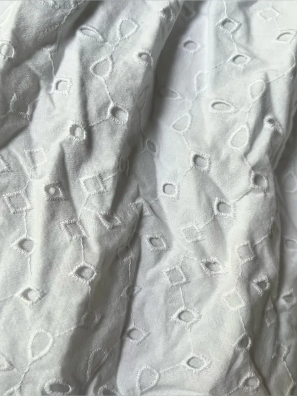 A New Day~White Eyelet mini dress~smocked back detailing~puffed sleeves ~size M - Image 3