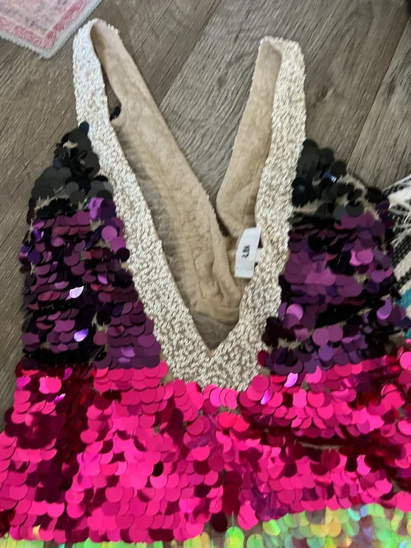 LPA Payette Sequin Deep‎ V Dress in Magenta Melody women's Size L - Image 10
