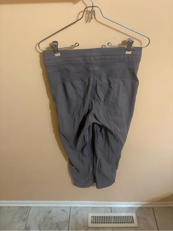 Lululemon Dance Studio 25” Crop Pants in Half Moon - Image 7