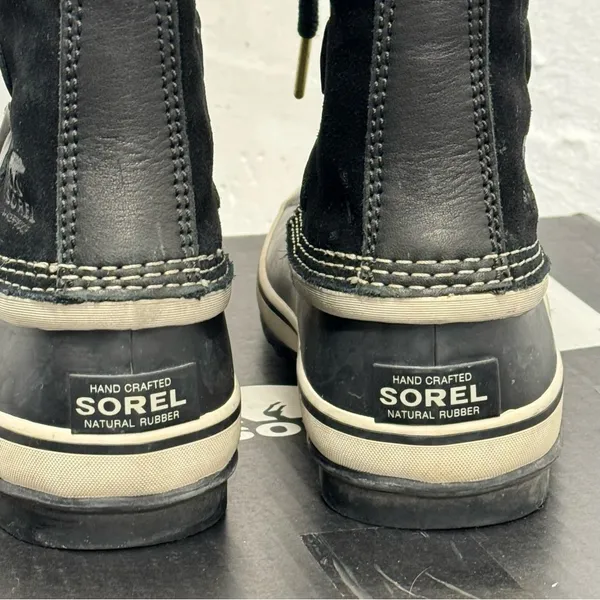 Sorel Joan of Arctic boots Waterproof black fur trim - Image 6