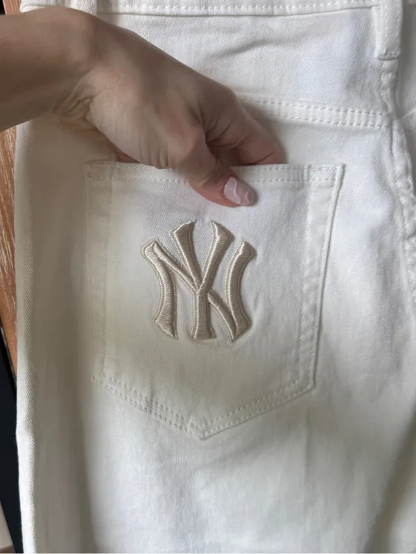 MLB Yankees jeans embroidered barrel wide leg mid rise baggy baseball new york - Image 3