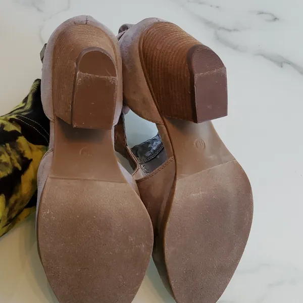 Cato Light Gray Suede Ankle Booties - Image 6