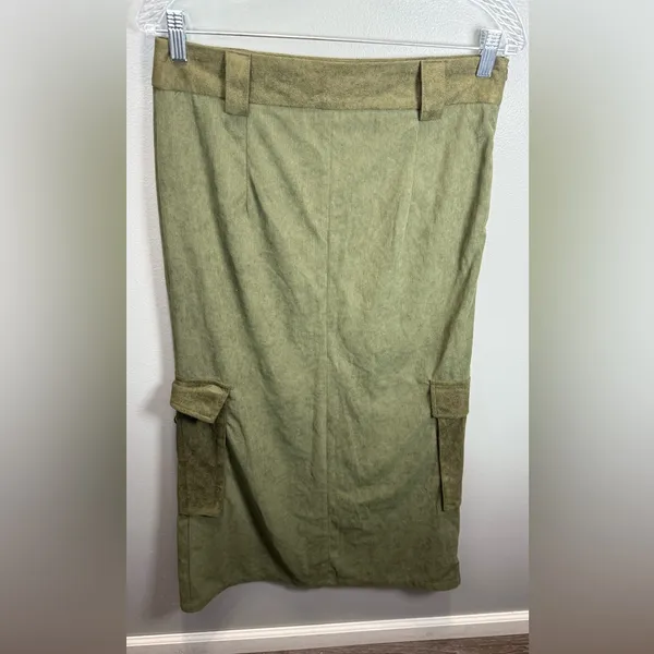 Cider Faux Leather High Waisted‎ Solid Belted Cargo Maxi Skirt Green Size Medium - Image 3