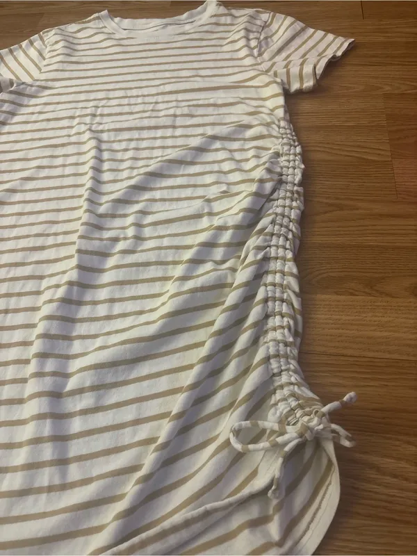 Universal Threads Striped Side-Ruched Tee Dress White & Tan Size Medium - Image 9