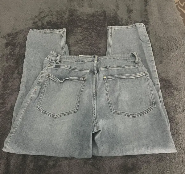 H And M Mom Jeans - Image 2