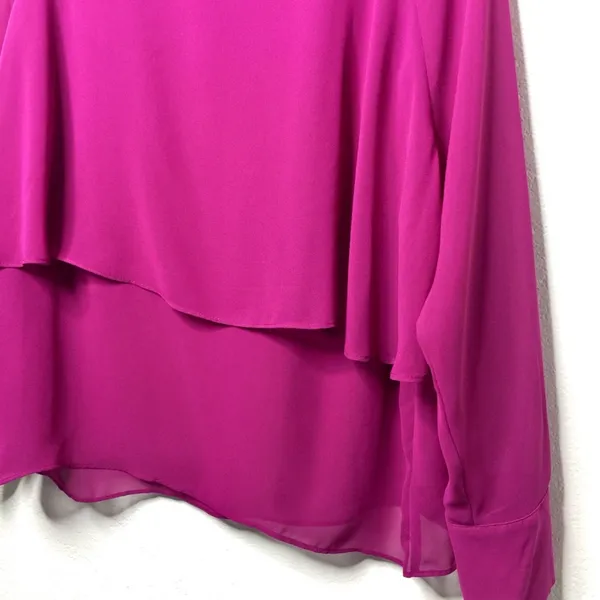 Belle & Sky Layered Long Sleeve Blouse Size Medium - Image 2
