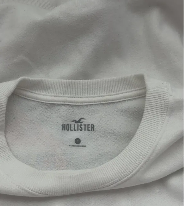 hollister crewneck - Image 3