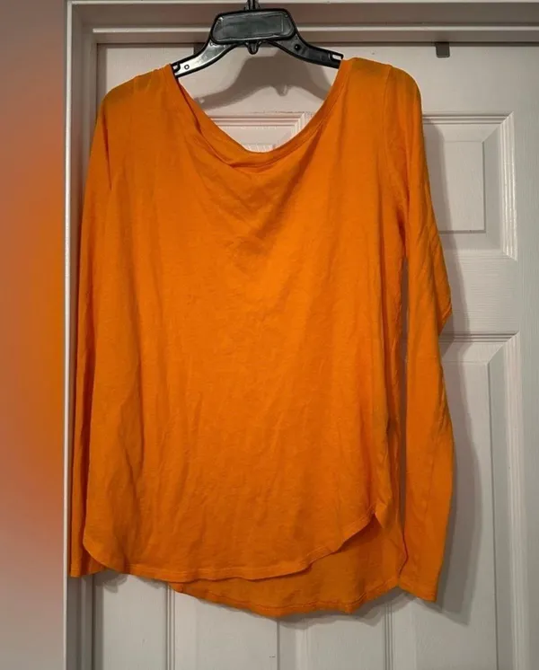 Polo Ralph Lauren long sleeve shirt is a size XL. - Image 3