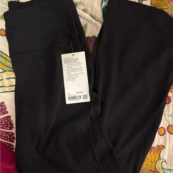 Lululemon Black Groove SHR Pant Nulu - Image 3