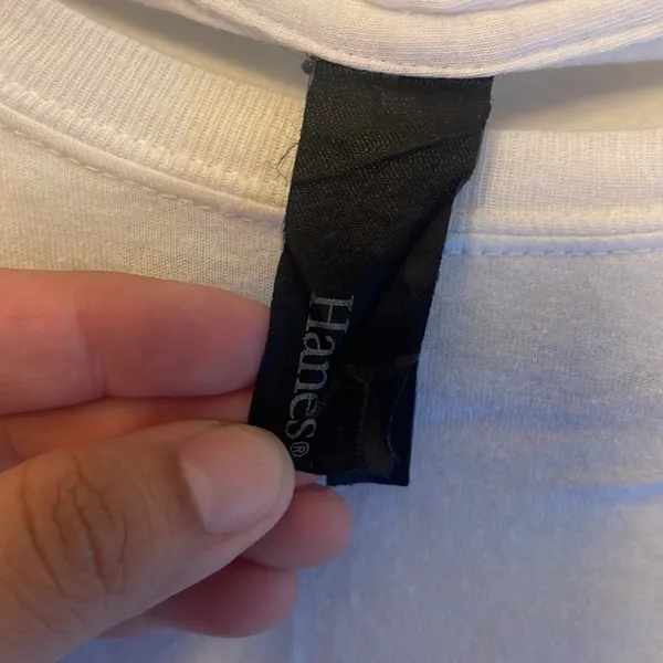 Hanes shirt - Image 3