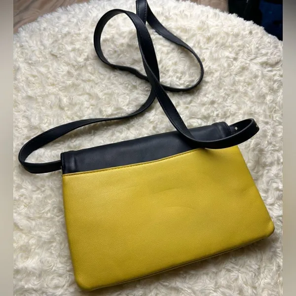 Express crossbody purse - Image 2