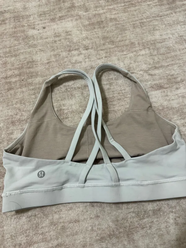 Lululemon Energy Bra size 8 - Image 3