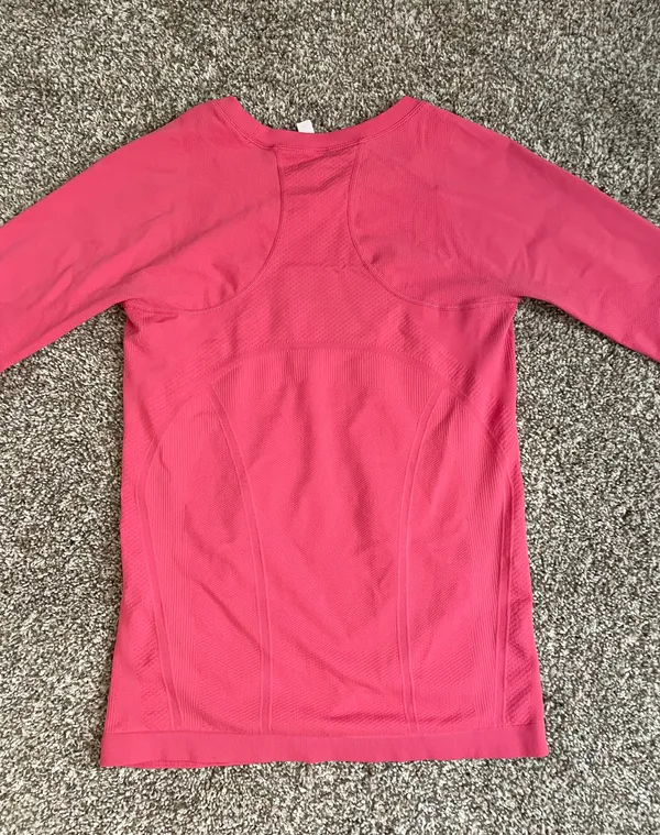 Athleta Long Sleeve - Image 4