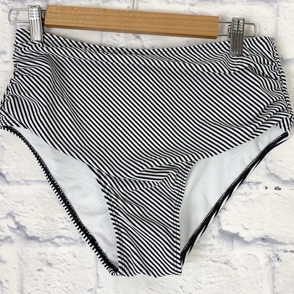 Cupshe striped black white high waist swim bottom small NWT - Image 3