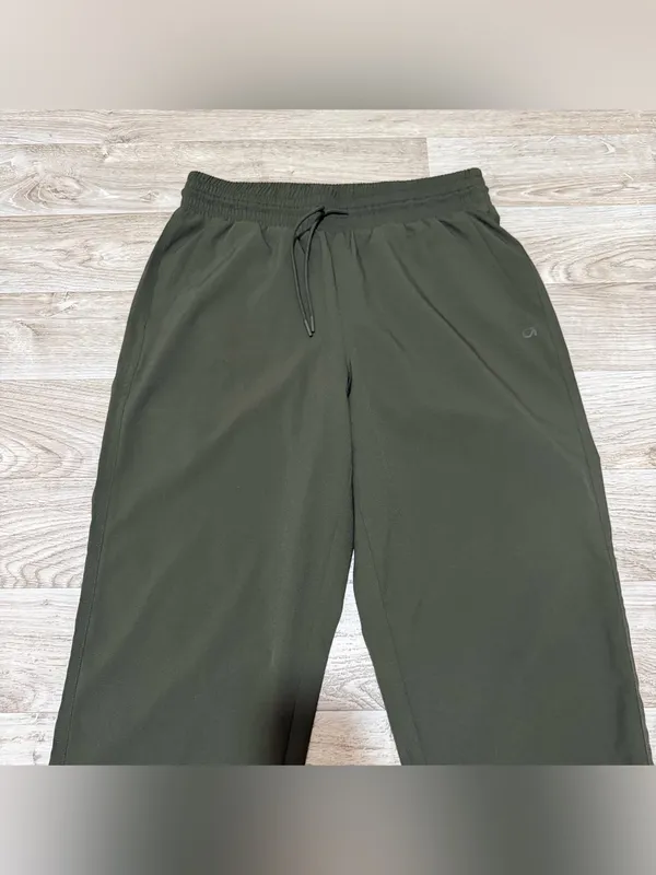 GapFit Women's Olive Green Drawstring Casual Pants Size Small - Image 3