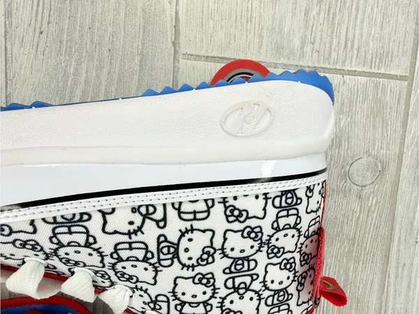 New Heelys x Hello Kitty Veloz collaboration tennis shoes sneakers 7 - Image 2