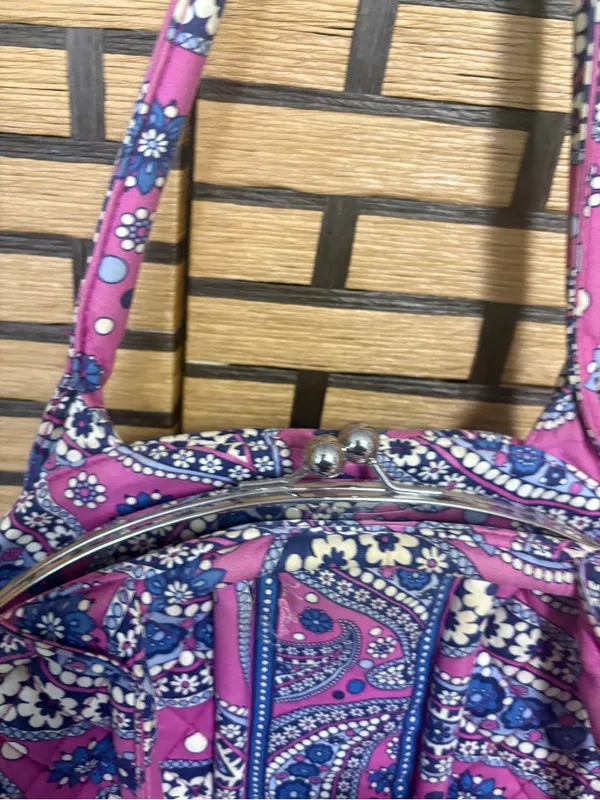Vera Bradley purple paisley handbag - Image 4