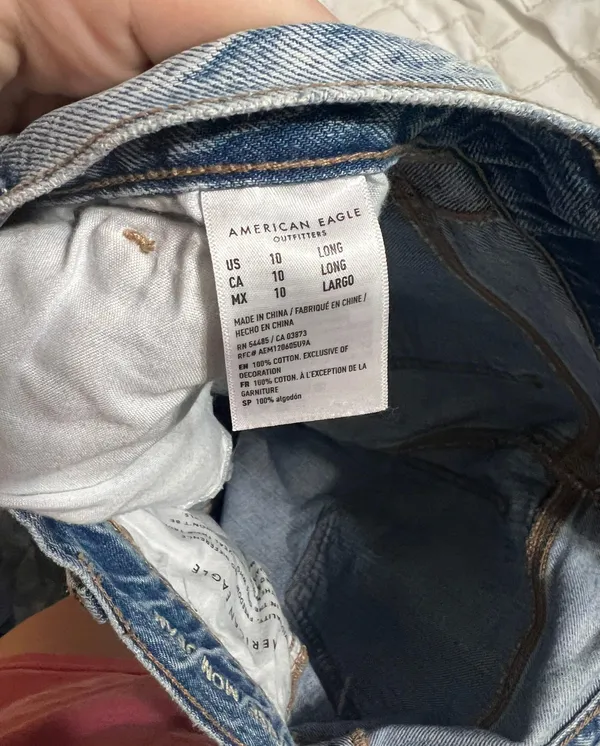 American Eagle Outfitters Moms Jeans - Image 3