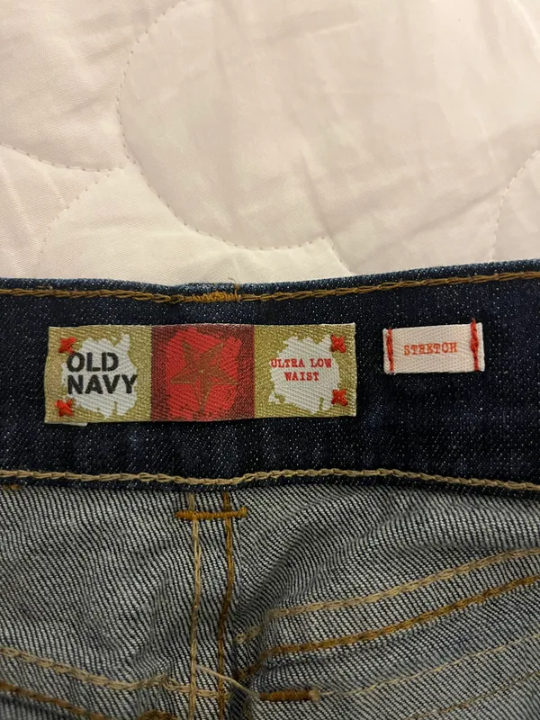 Old Navy Low Rise Skirt - Image 3