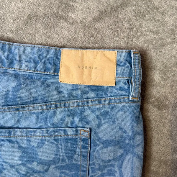 H&M‎ 90s Floral Denim Mini Skirt Frayed Hem Blue Y2K Grunge Button Fly Size 10 - Image 10