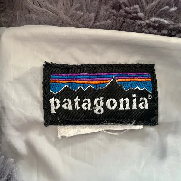 PATAGONIA Pelage Gray Faux Fur Jacket - Image 4