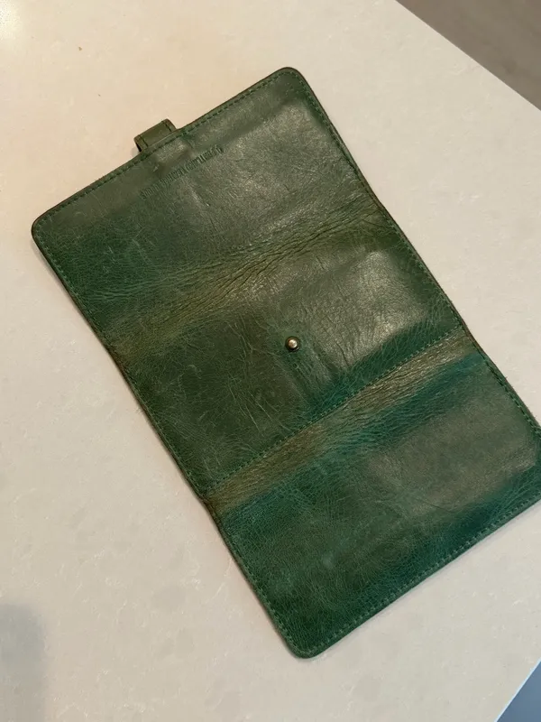 Portland Leather Green Wallet - Image 5