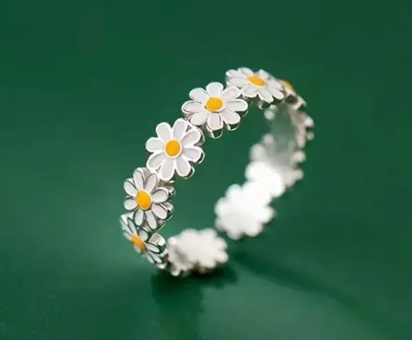 Daisy Adorable Ladies Adjustable  Ring Size 5-9 - Image 3